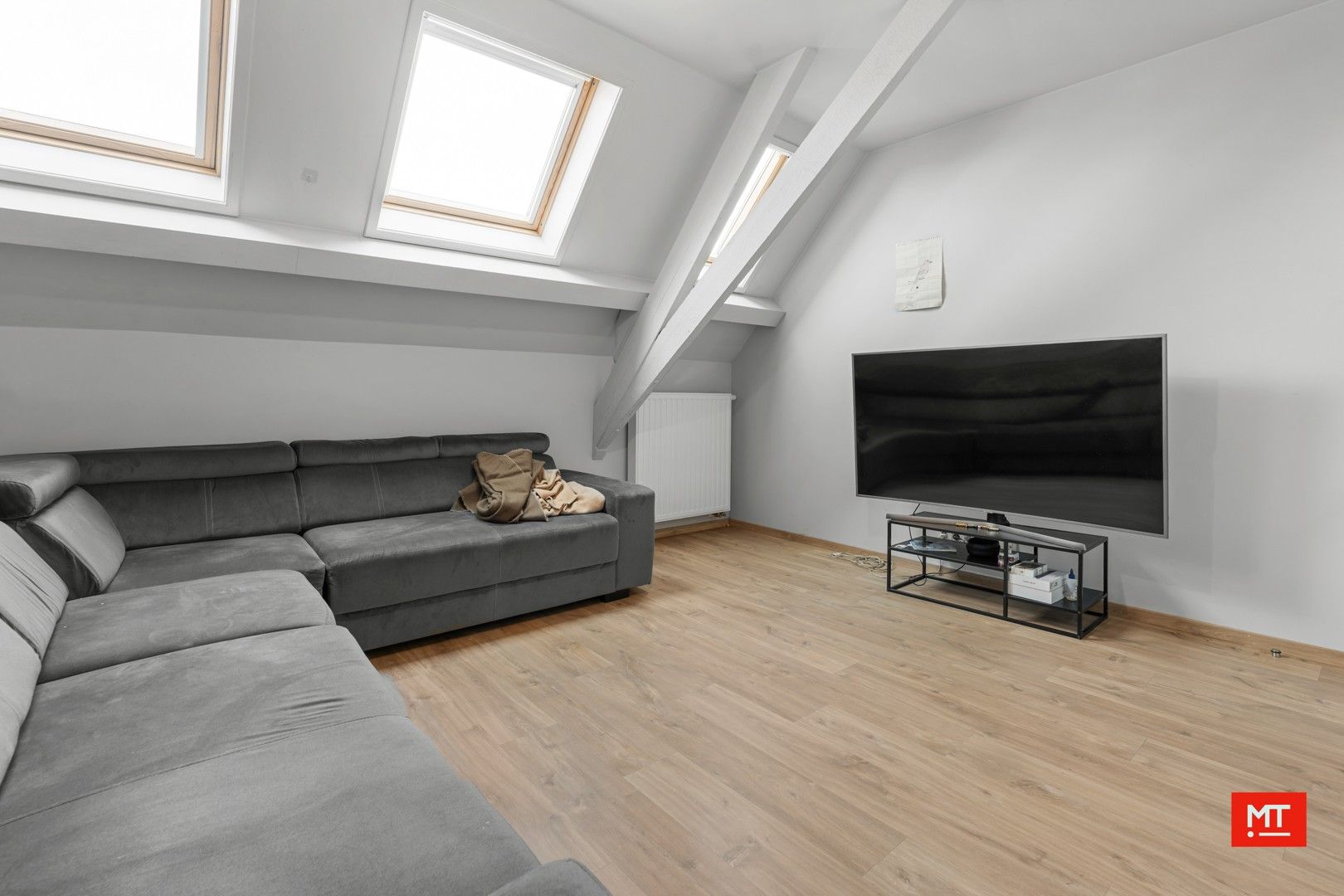 Opbrengsteigendom bestaande uit handelsruimte en 2 appartementen in centrum Beselare foto 24