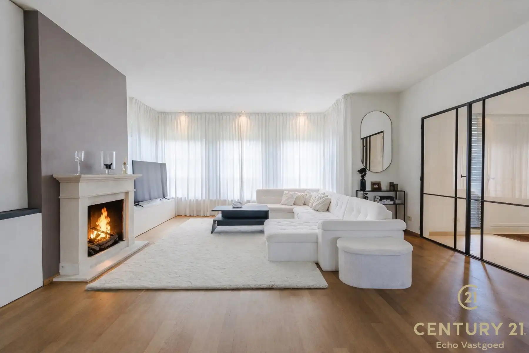 Ruime, gerenoveerde, energiezuinige villa met zwembad foto 6