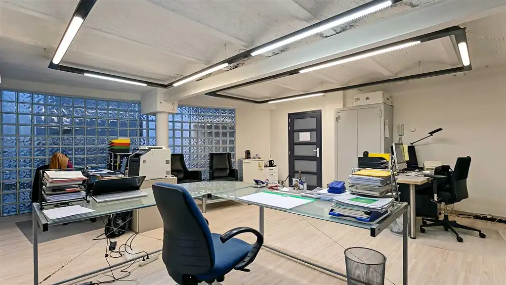 Loftkantoren te huur in gerenoveerd pakhuis foto 11