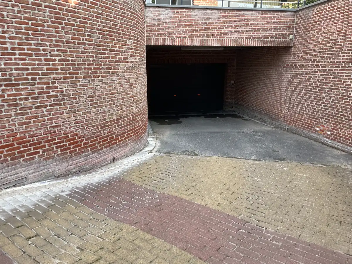 Gelijkvloers 1-slpk-APP + garage foto 29