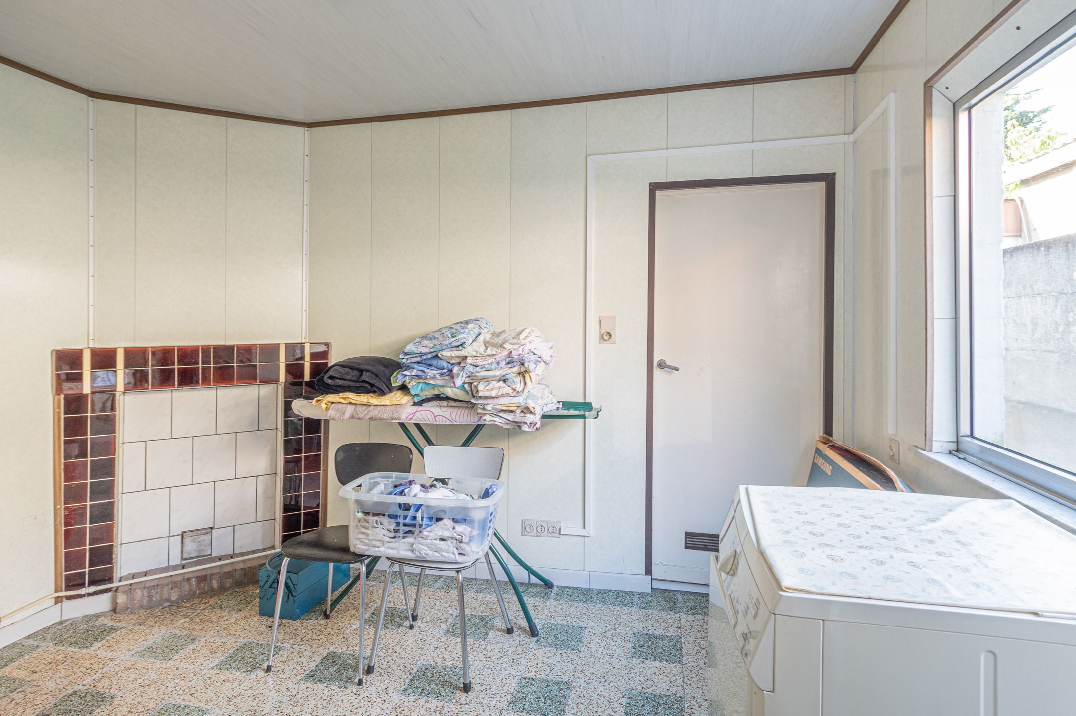 Op te frissen handelshuis met uitzonderlijk grote garage foto 21