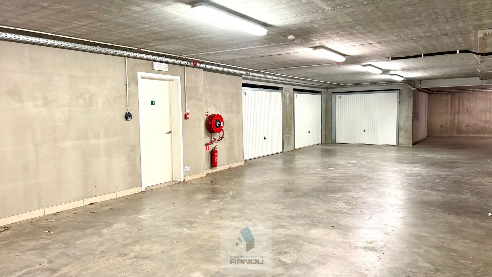 Recent gelijkvloers appartement met 2 slaapkamers, terras en garage foto 15