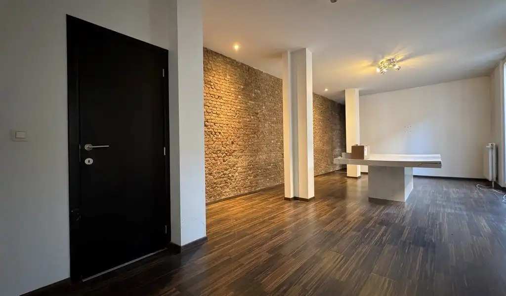 Kantoorruimte te huur op zichtlocatie langs N155 te Berchem foto 4