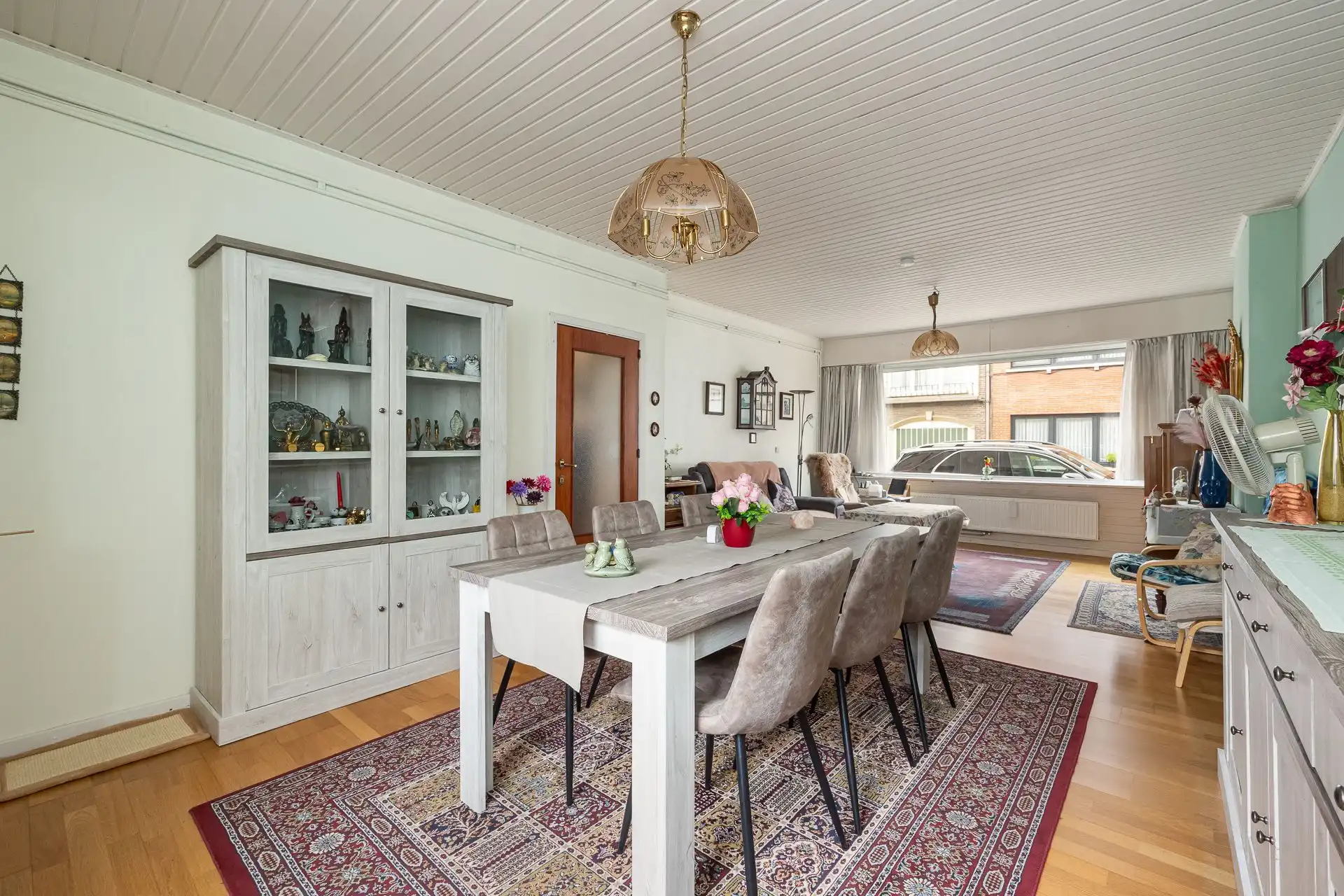 Te renoveren woning met potentieel vlakbij centrum foto 4