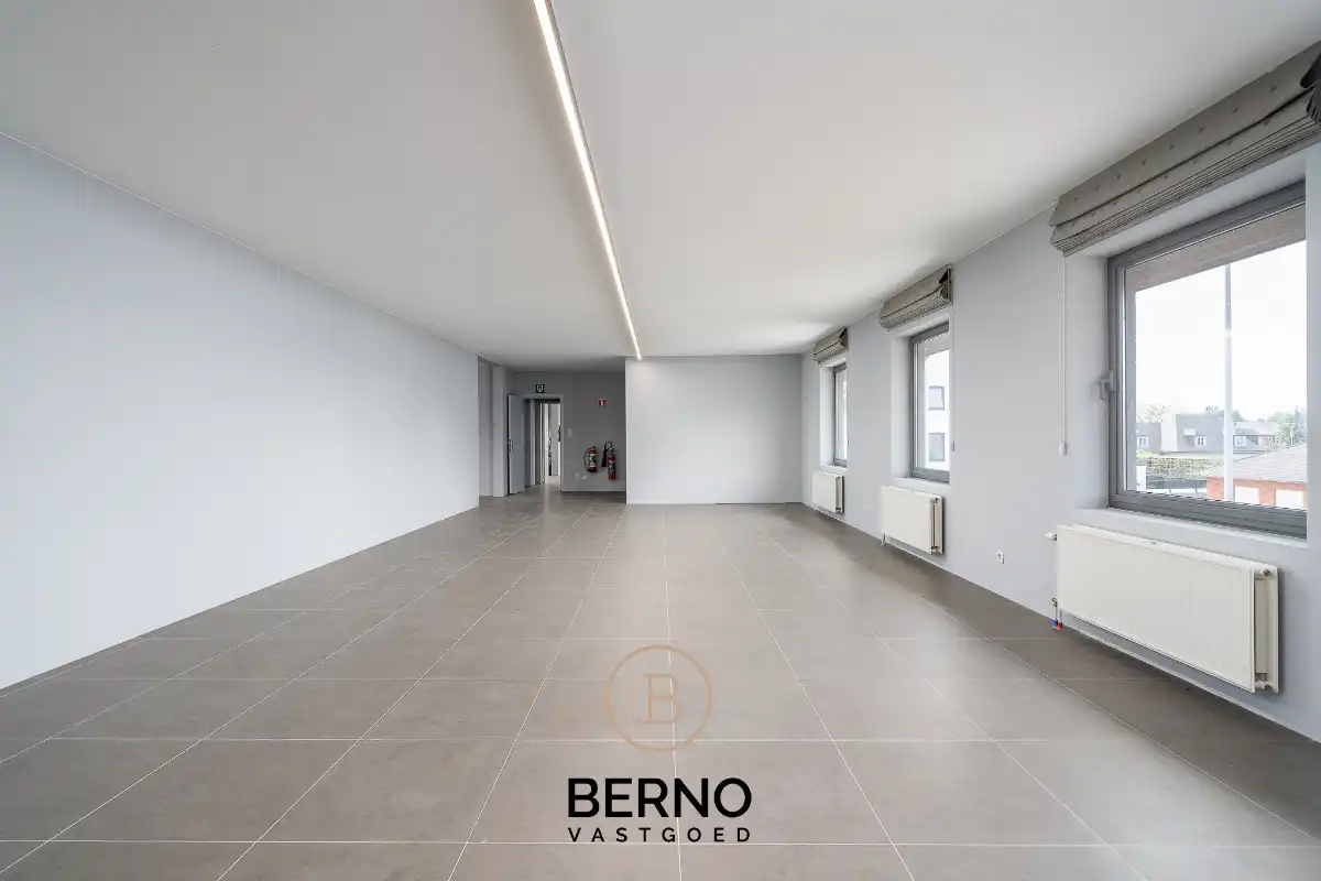 Kwalitatief bedrijfspand foto 15