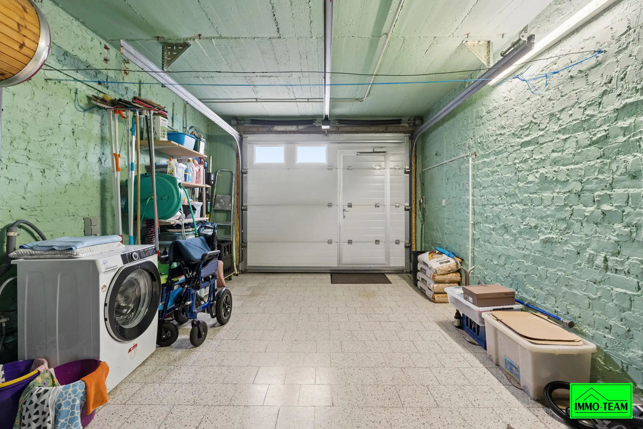 Gezinswoning met 4 slaapkamers in rustige woonwijk foto 12