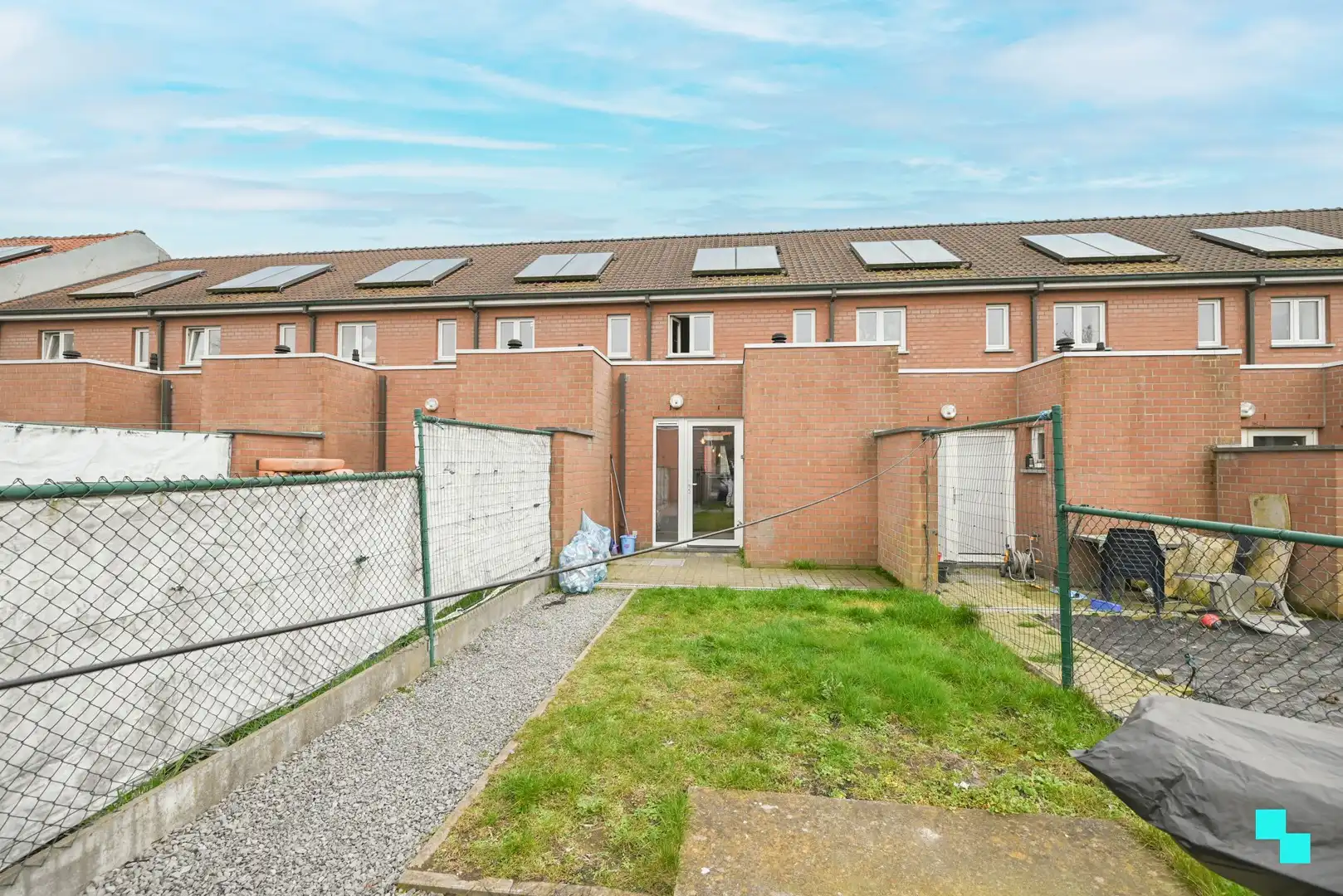 Instapklare woning met twee slaapkamers nabij centrum Izegem foto 17