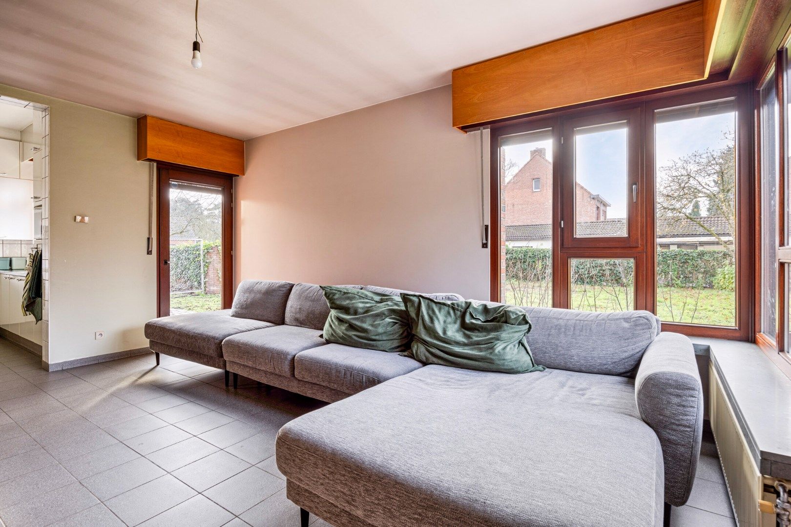 Verder te ontwikkelen eigendom van ca 17are met landelijke karakters. foto 5