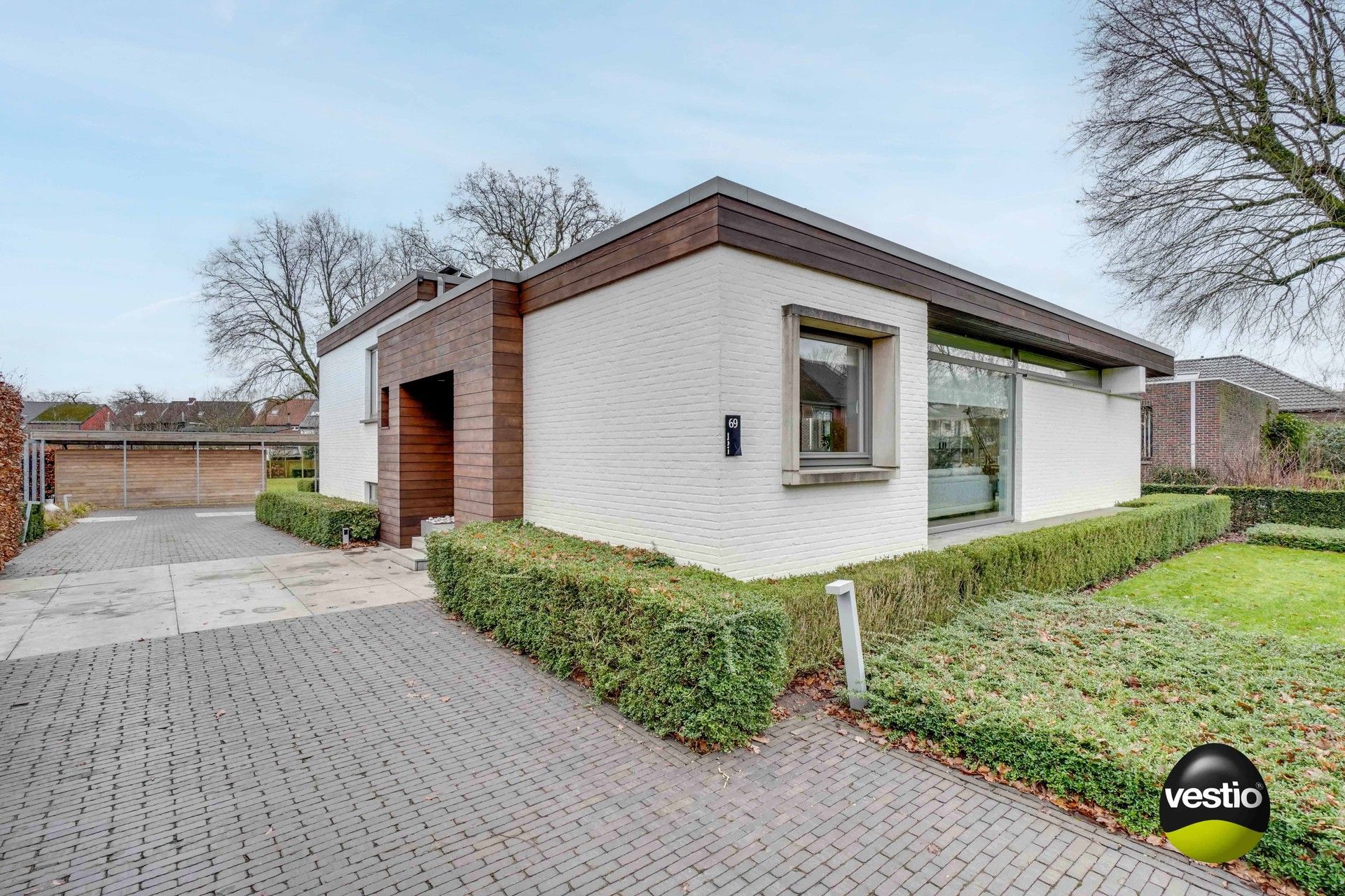 MODERNE, GERENOVEERDE BUNGALOW OP 17,34 ARE foto 35