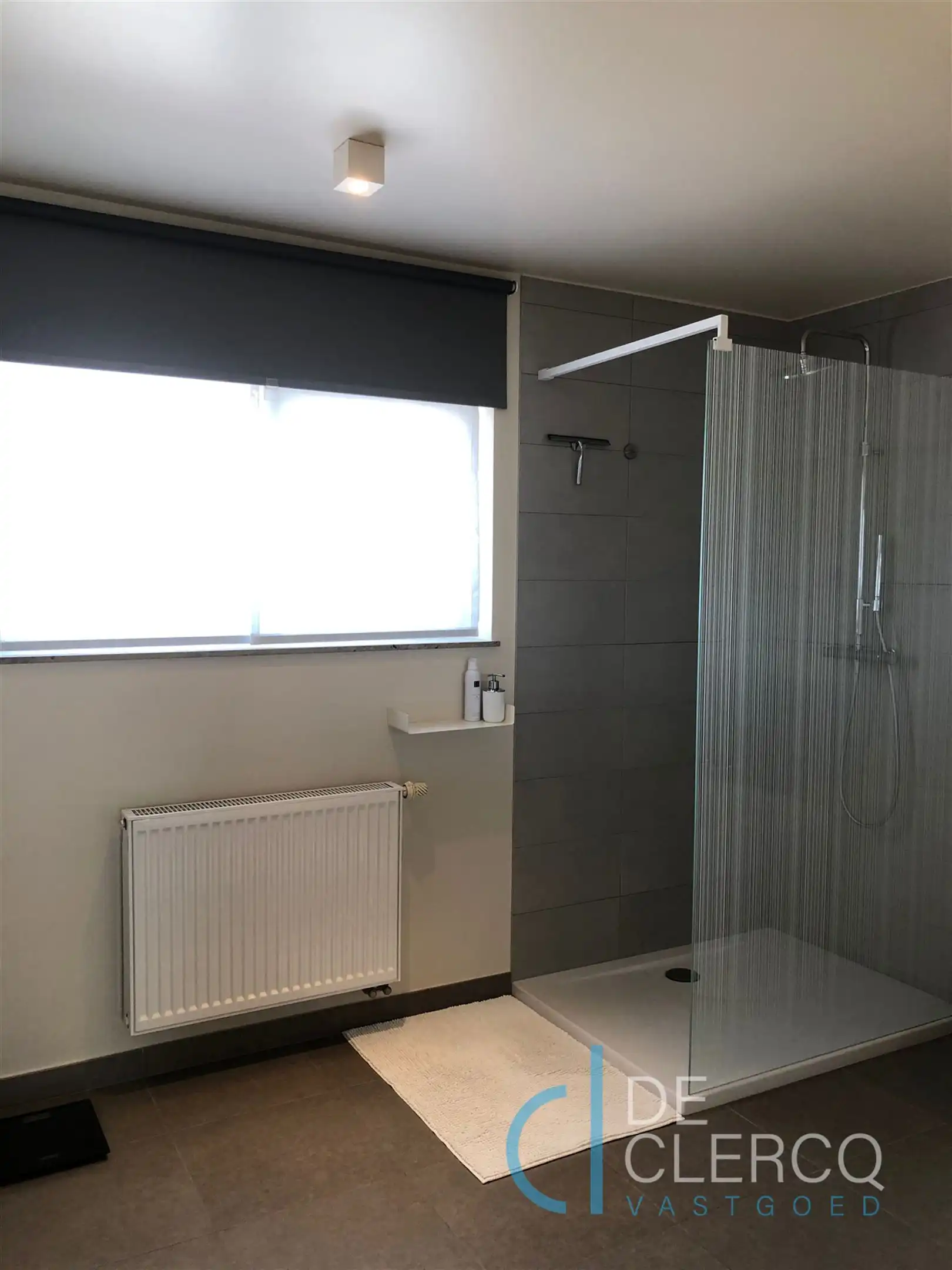 Moderne woning TE HUUR op toplocatie in Lochristi! foto 9