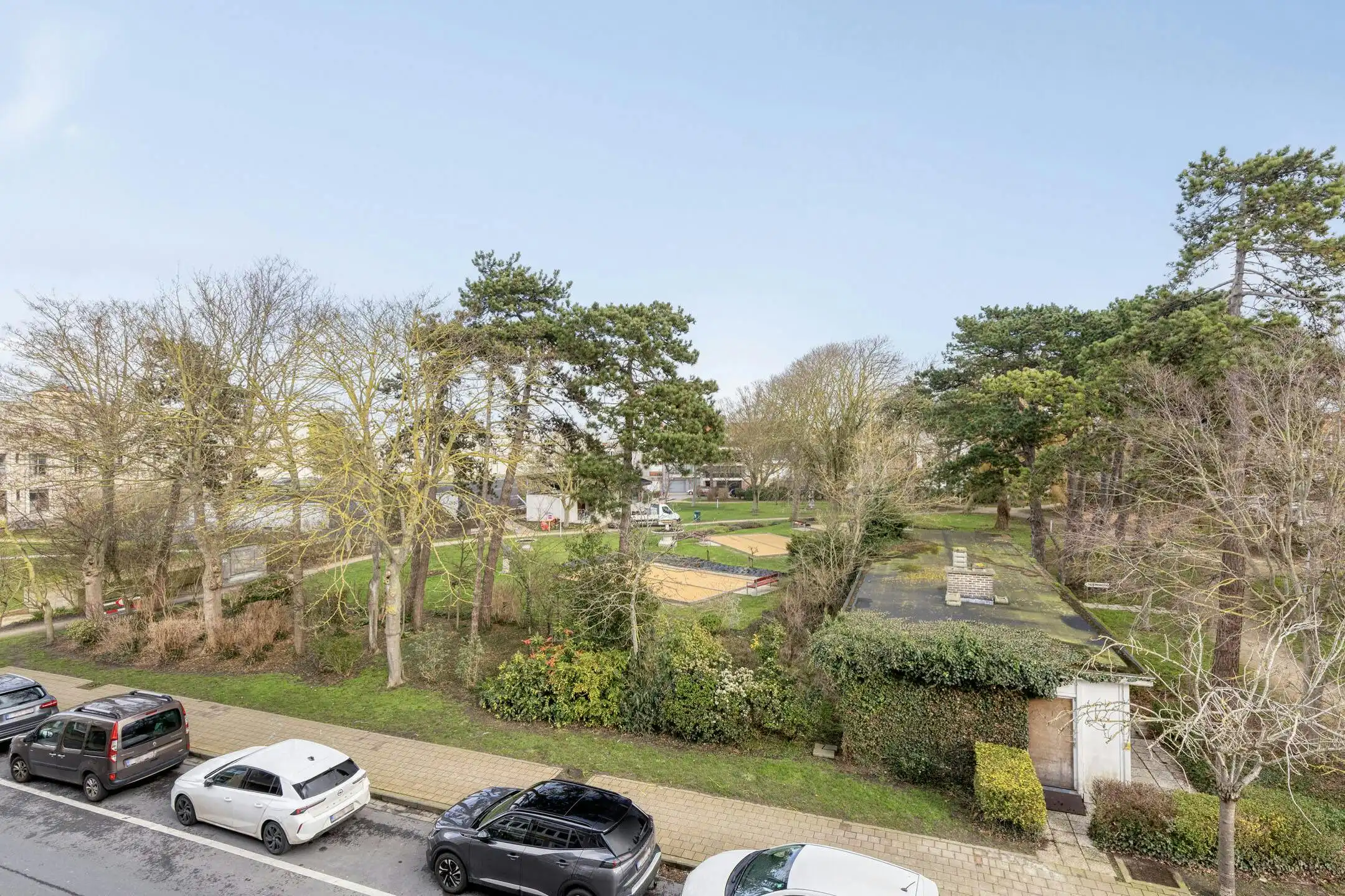 Lichtrijk en instapklaar appartement te koop in Blankenberge foto 11