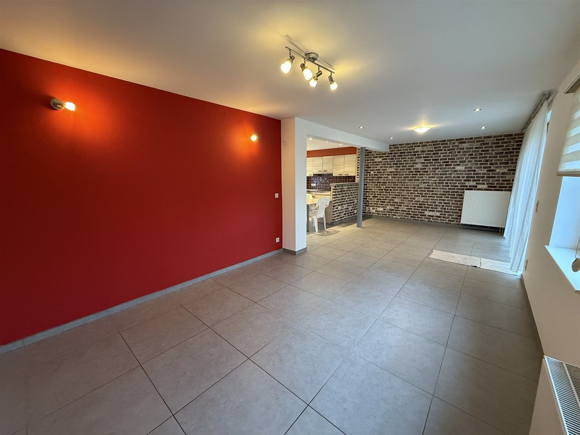 Landelijk gelegen driegevelwoning  foto 7