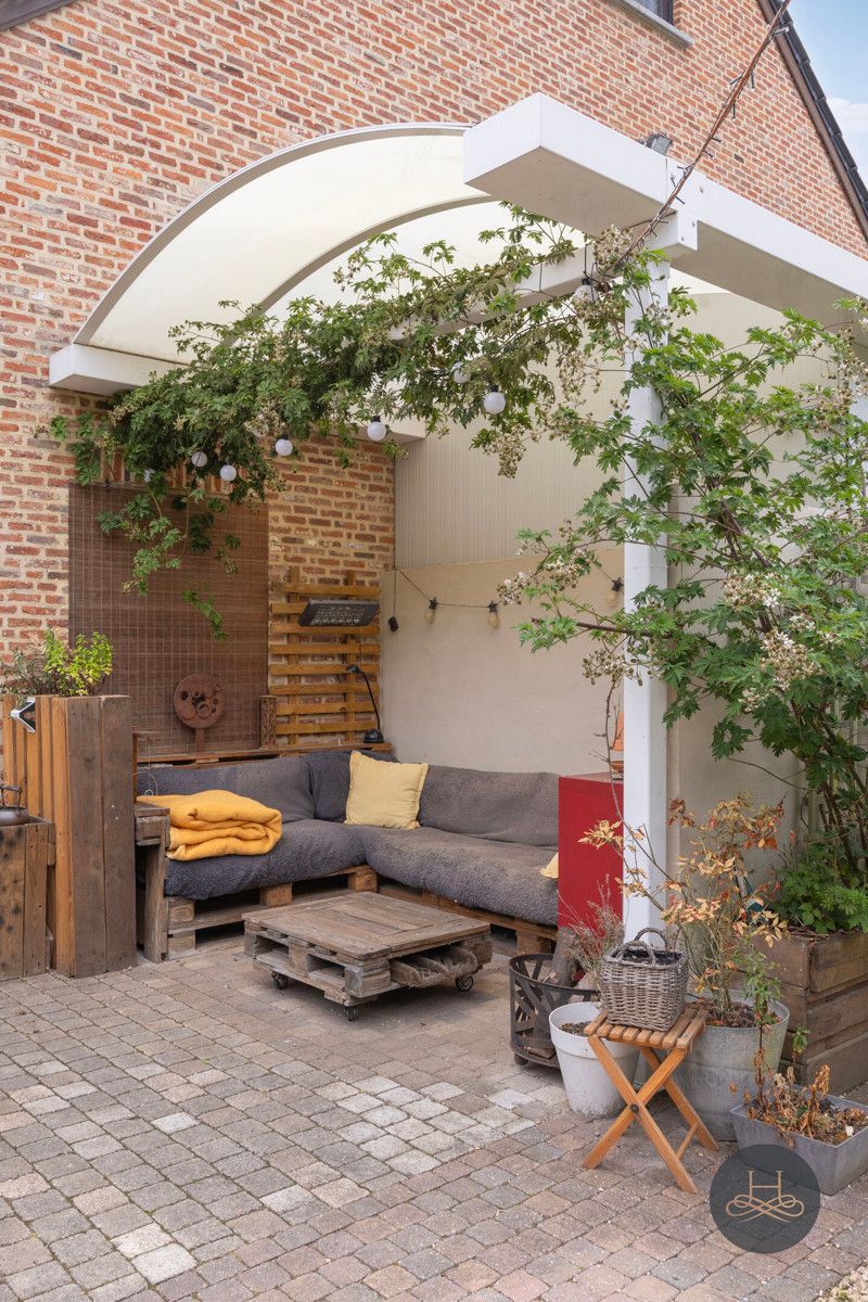 Karaktervolle woning met prachtige buitenruimte foto 24
