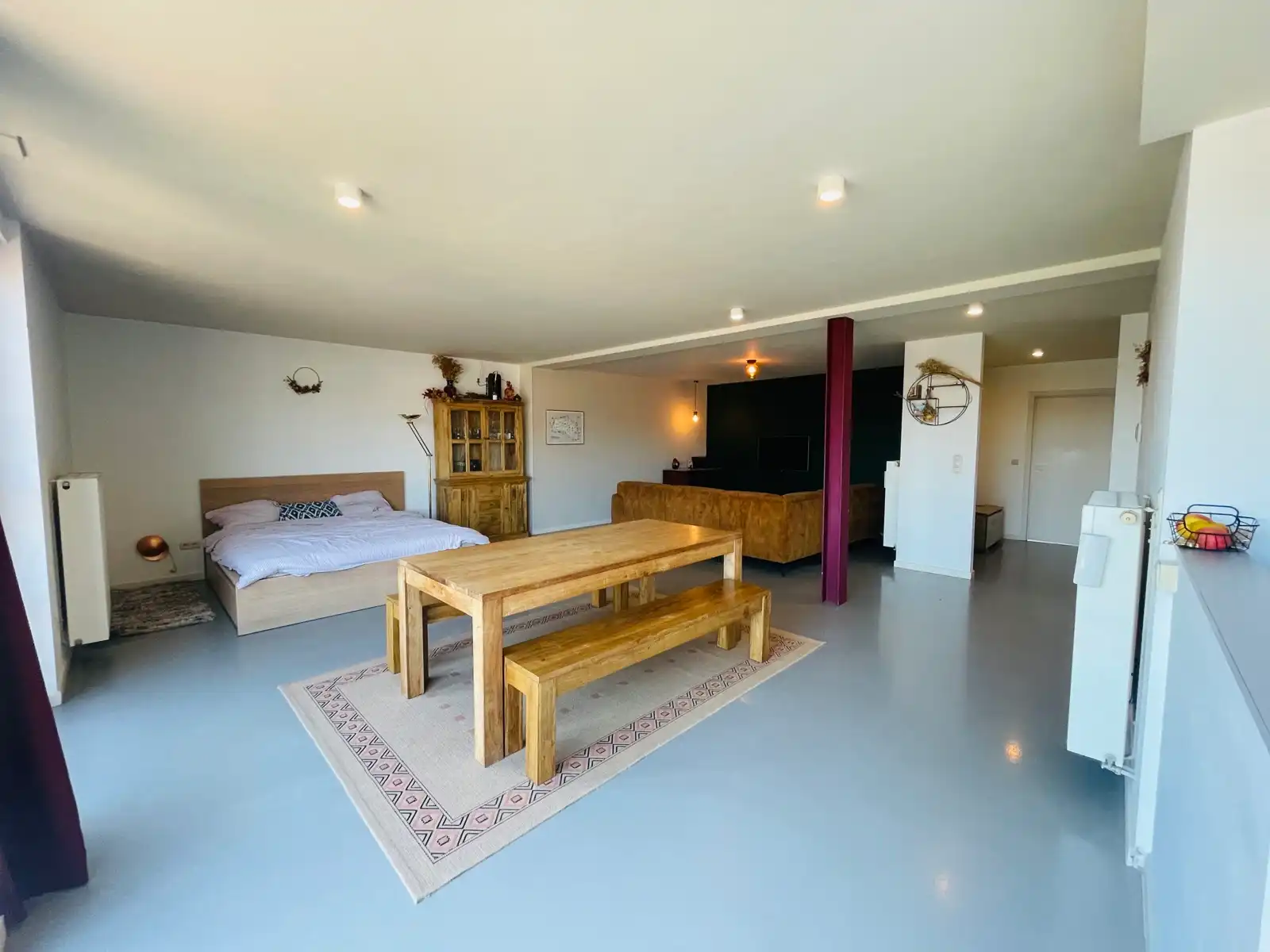 Appartement te huur foto {{pictureIndex}}