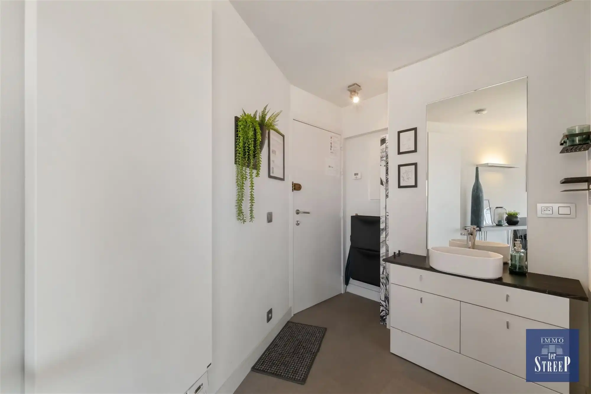 Exclusieve studio met adembenemend zeezicht foto 12