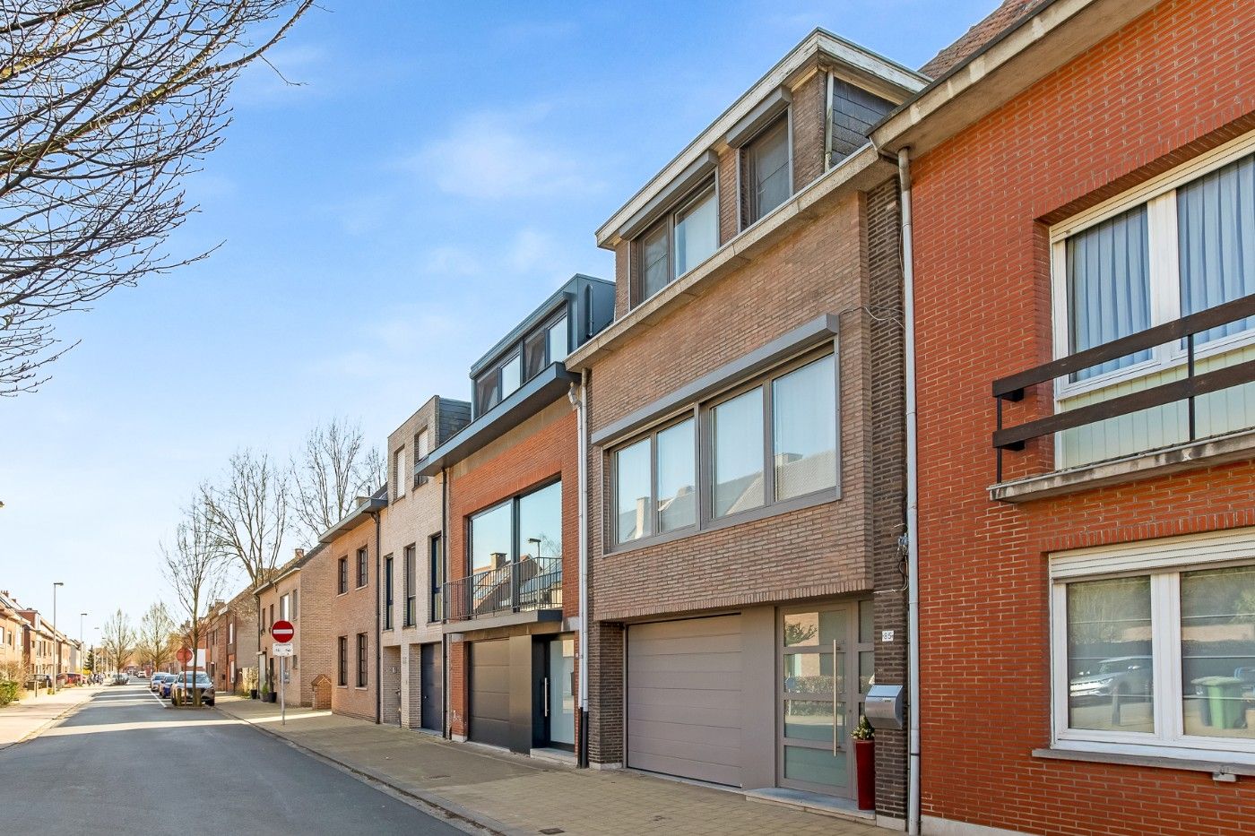 Centraal gelegen, op te frissen woning met 2 à 3 slpk., inpandige garage en tuin foto 24