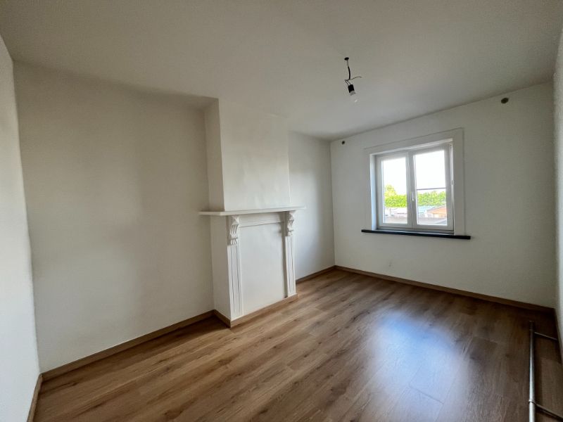 Gerenoveerde woning met tuin en garage! foto 17
