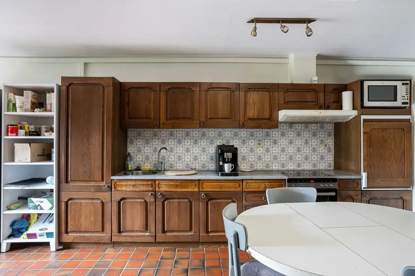 Gezellige woning met centrale ligging in Zwevegem foto 7