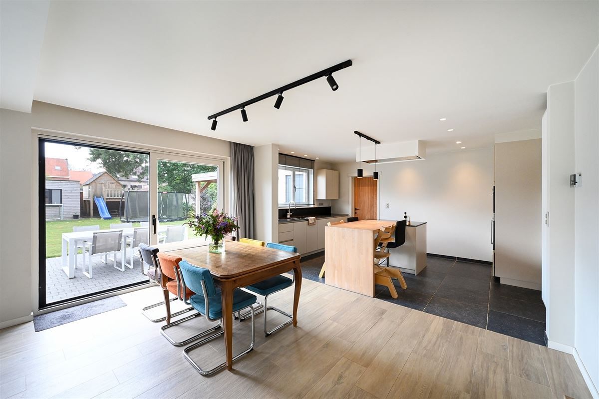 Super gelegen, instapklare villa te Putte-Kapellen foto 6