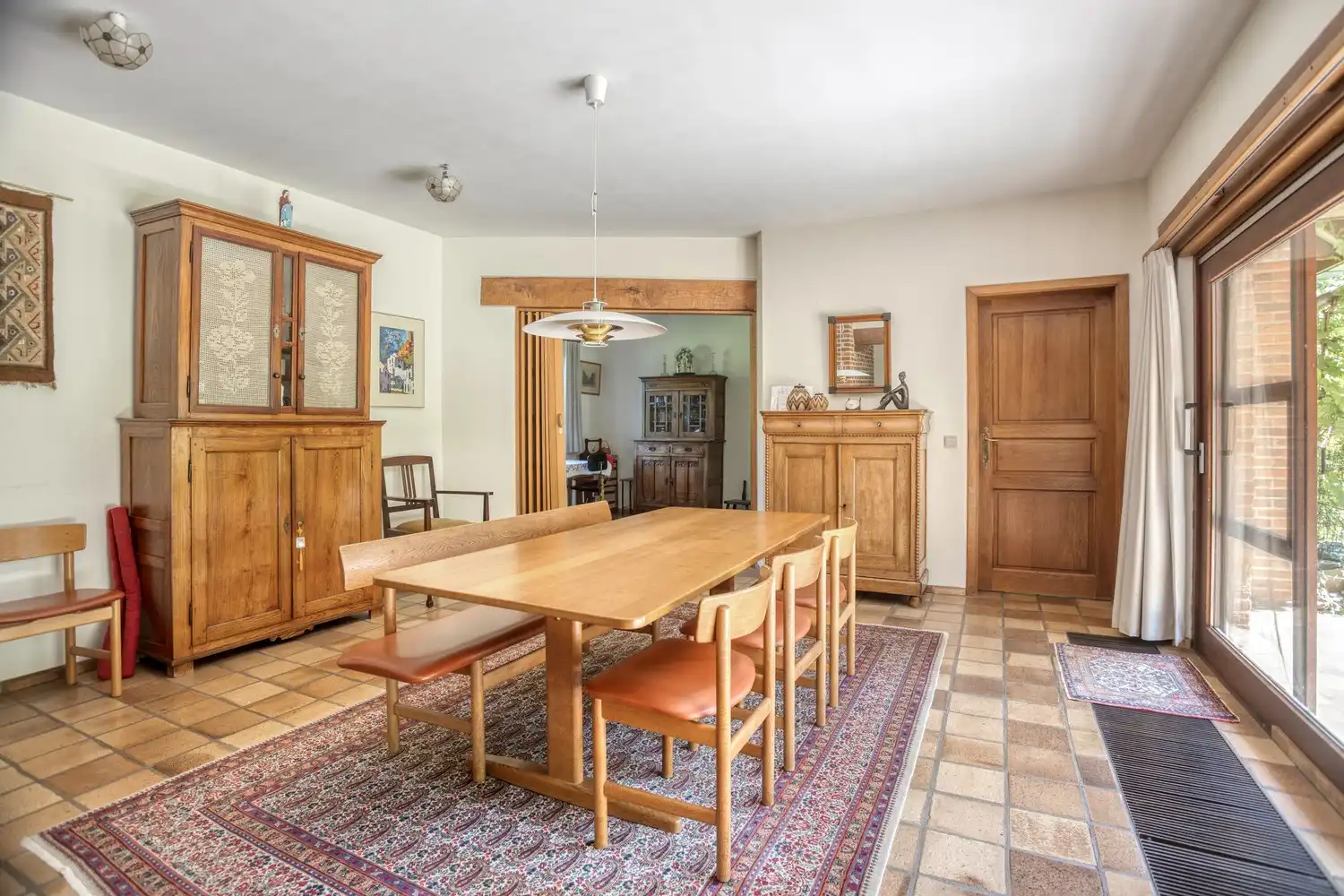 Prachtige, achterin gelegen villa op 22a15ca foto 12