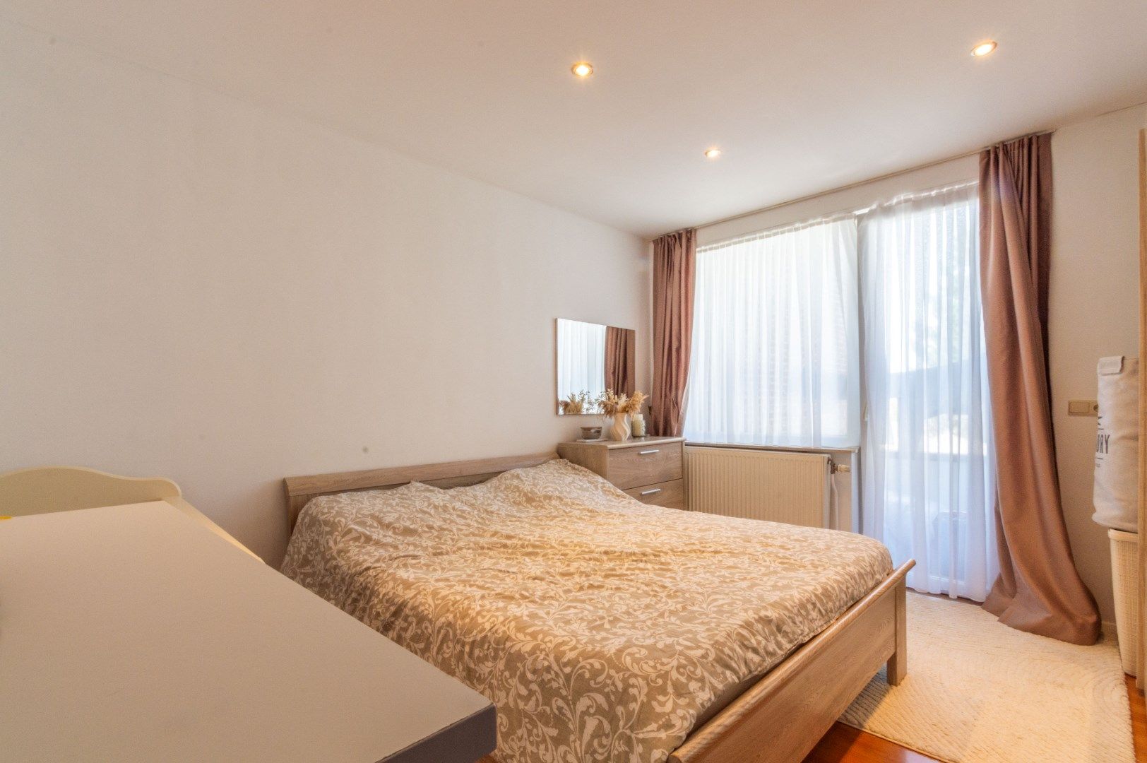 IDEAAL GELEGEN APP MET 1 SLP + BUREAU & TERRAS ! foto 9
