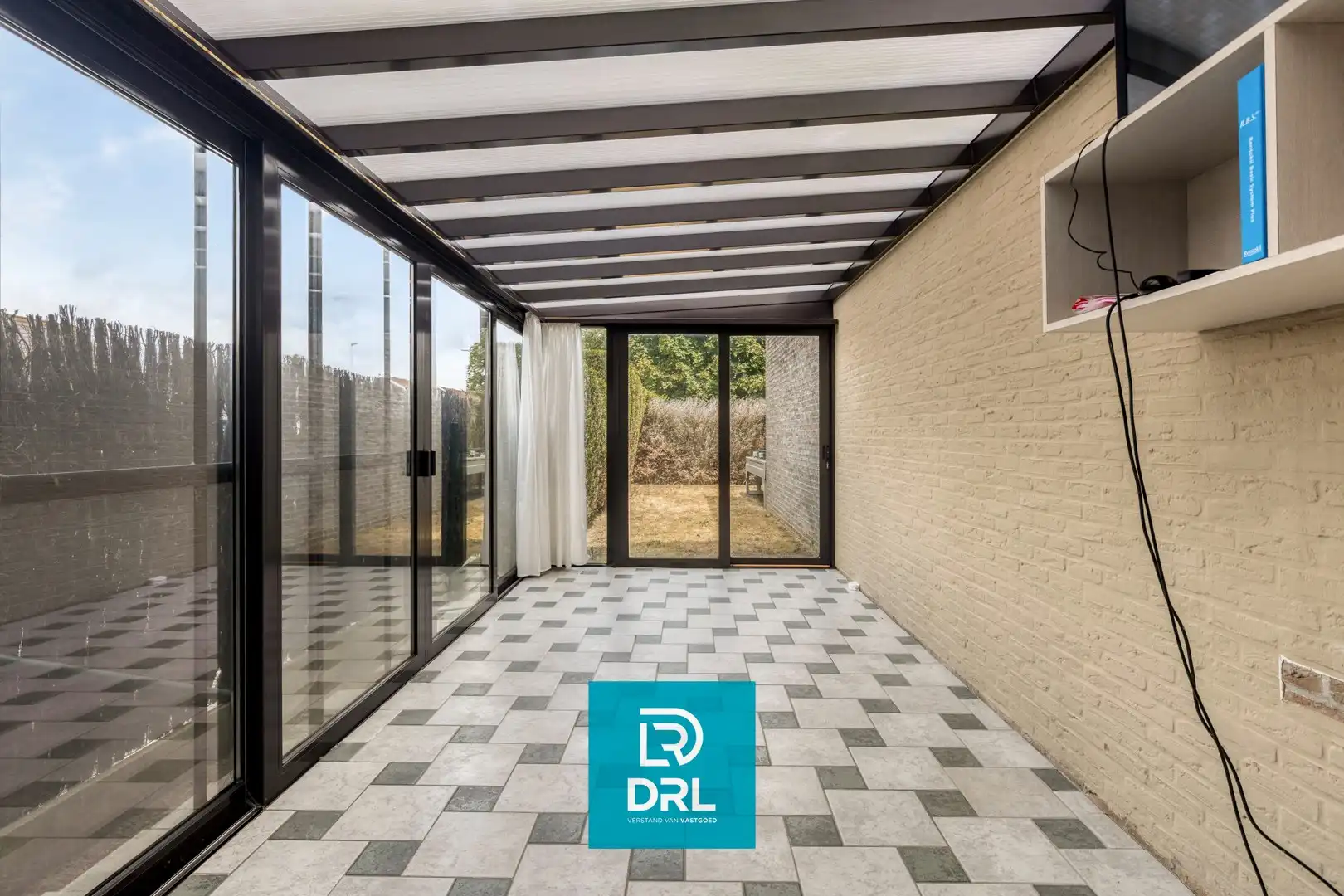 COMMERCIEEL PAND met LOODS te KORTEMARK foto 22