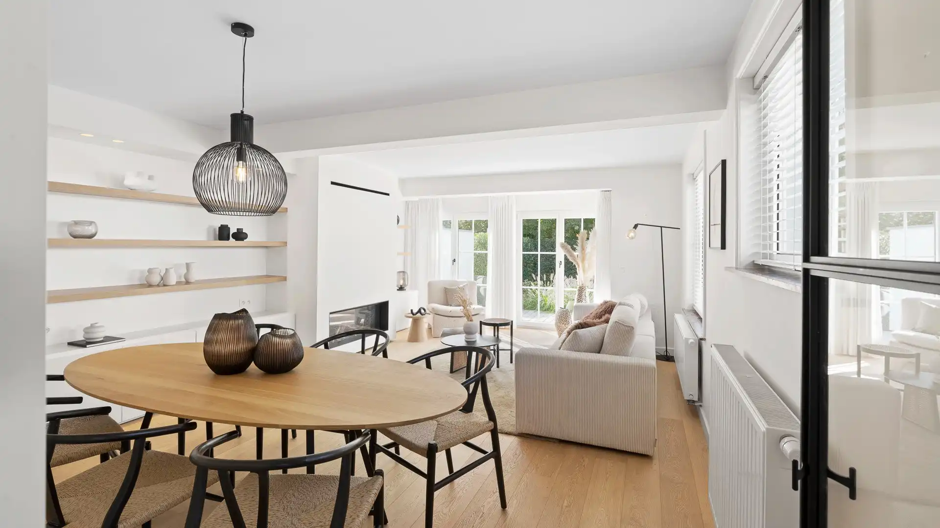 Charmante koppelvilla ideaal gelegen in een rustig paadje in het Zoute. foto 9