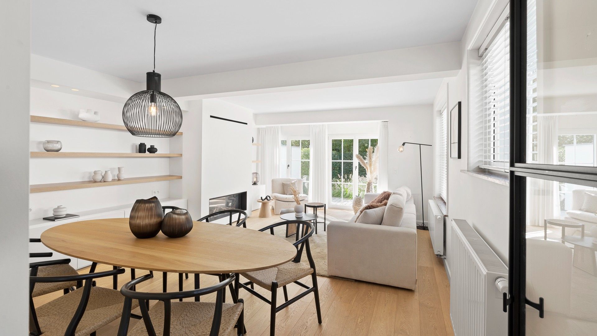 Charmante koppelvilla ideaal gelegen in een rustig paadje in het Zoute. foto 9