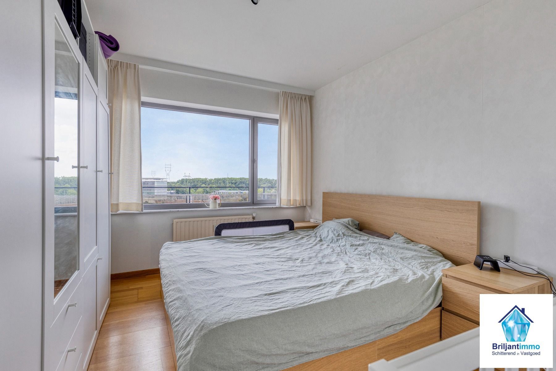 Instapklaar appartement met 2 slp en terras op toplocatie! foto 13
