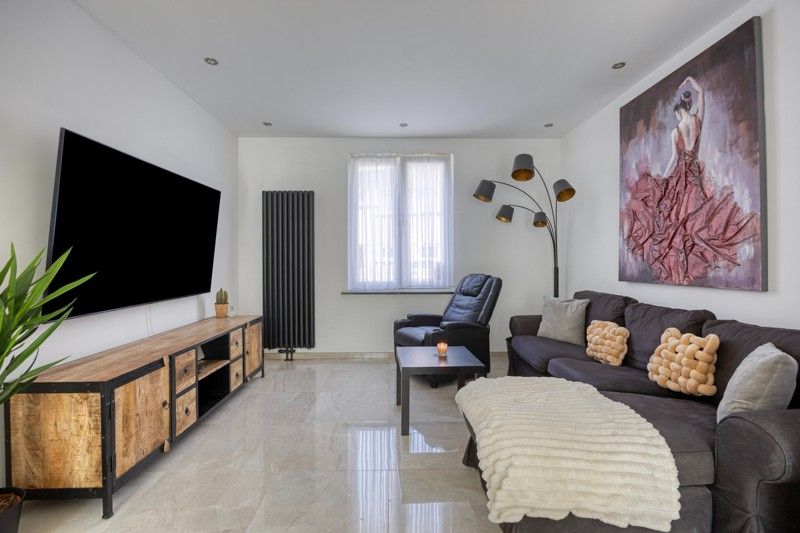 Volledig gerenoveerde woning foto 6