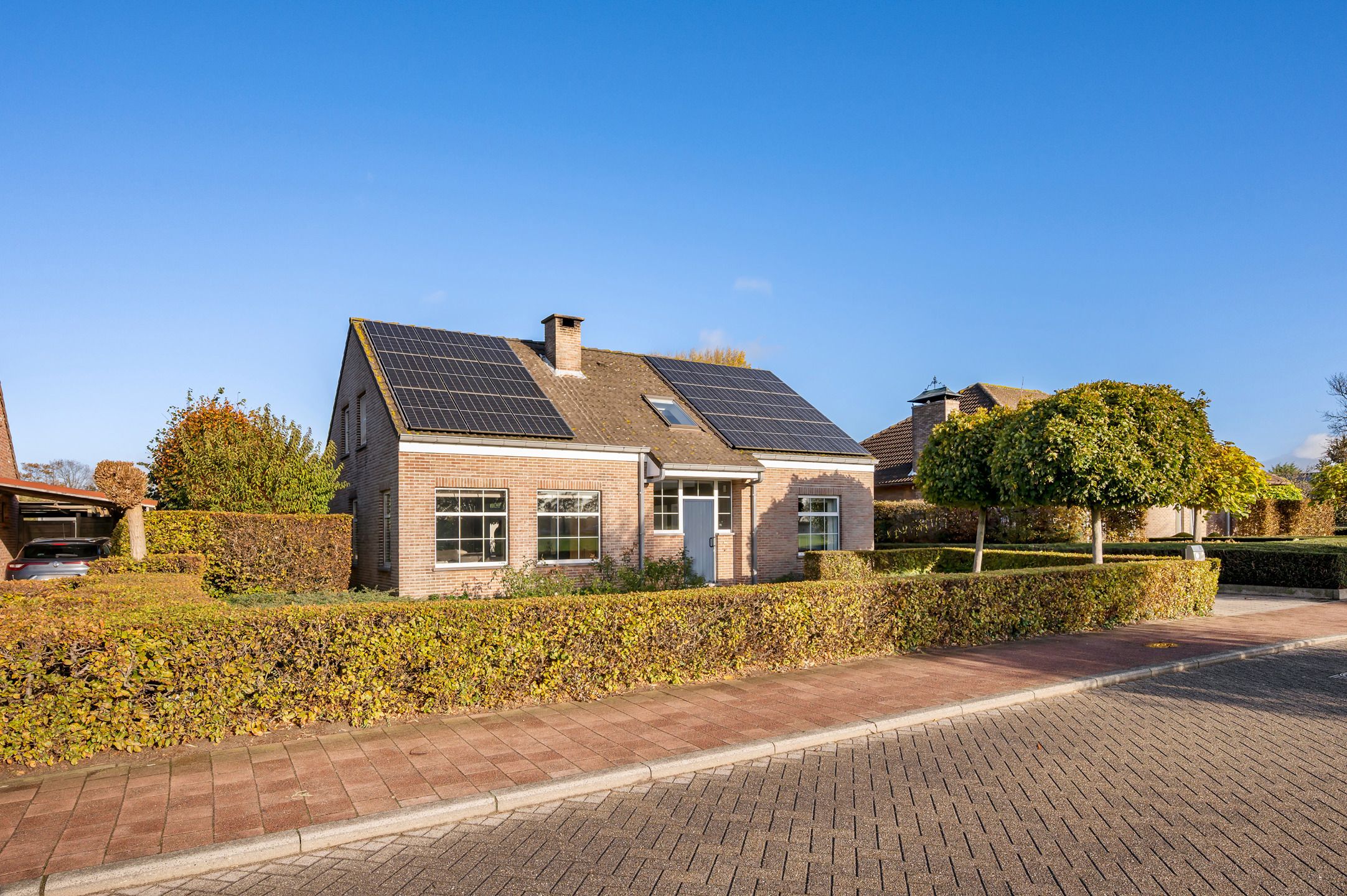 Hoofdfoto van de publicatie: Instapklare villa op perceel van Ca. 4.010 m²!
