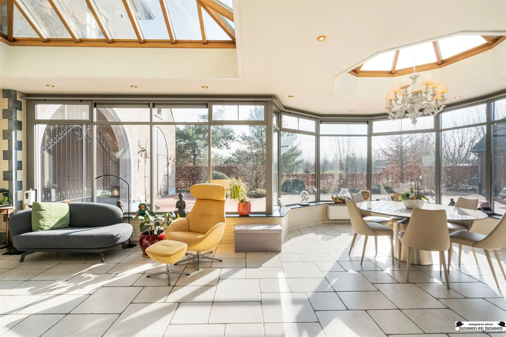 Exclusieve villa op een perceel van ca. 2000 m² in Loenhout foto 9