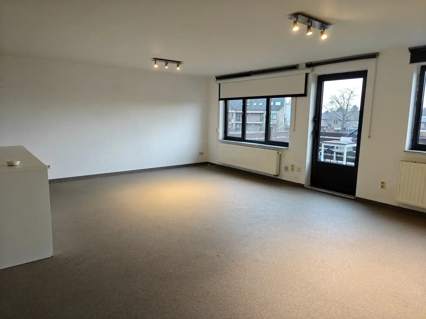 éénslaapkamerappartement te huur foto 2