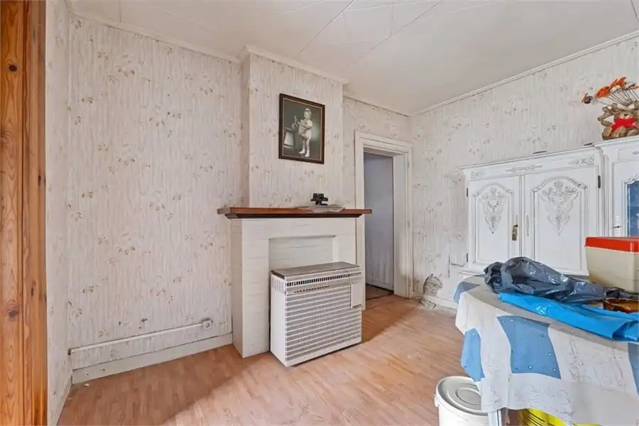 2 TE RENOVEREN WONINGEN+ 16 GARAGES OP EEN PERCEEL VAN 9A87 foto 24