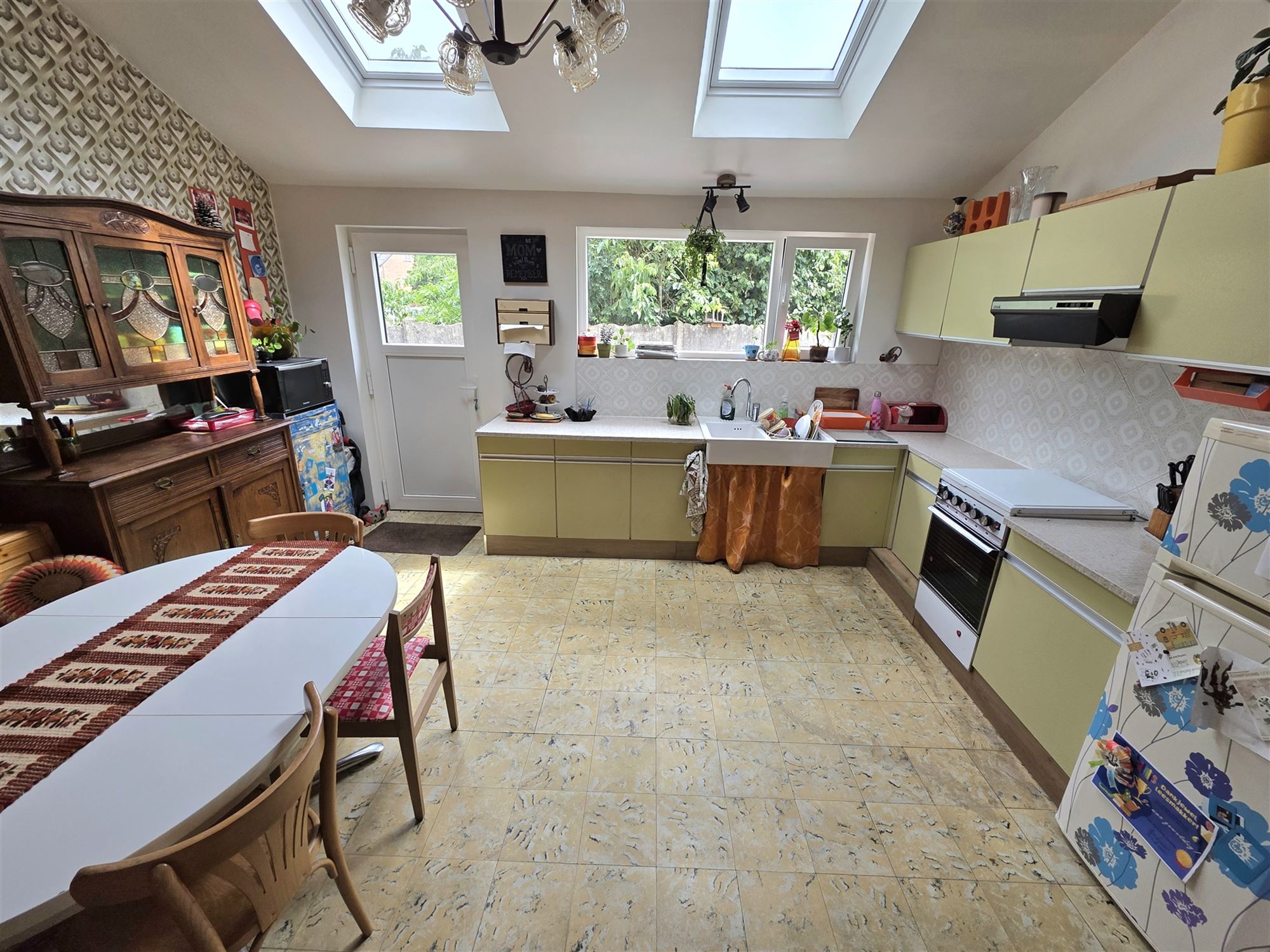 Gedeeltelijk vernieuwde boerderij op 903 m² foto 6