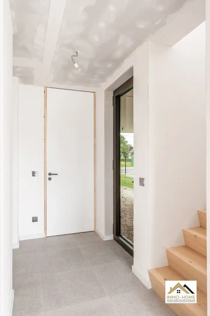 Prachtige BEN-Woning met open zicht foto 12