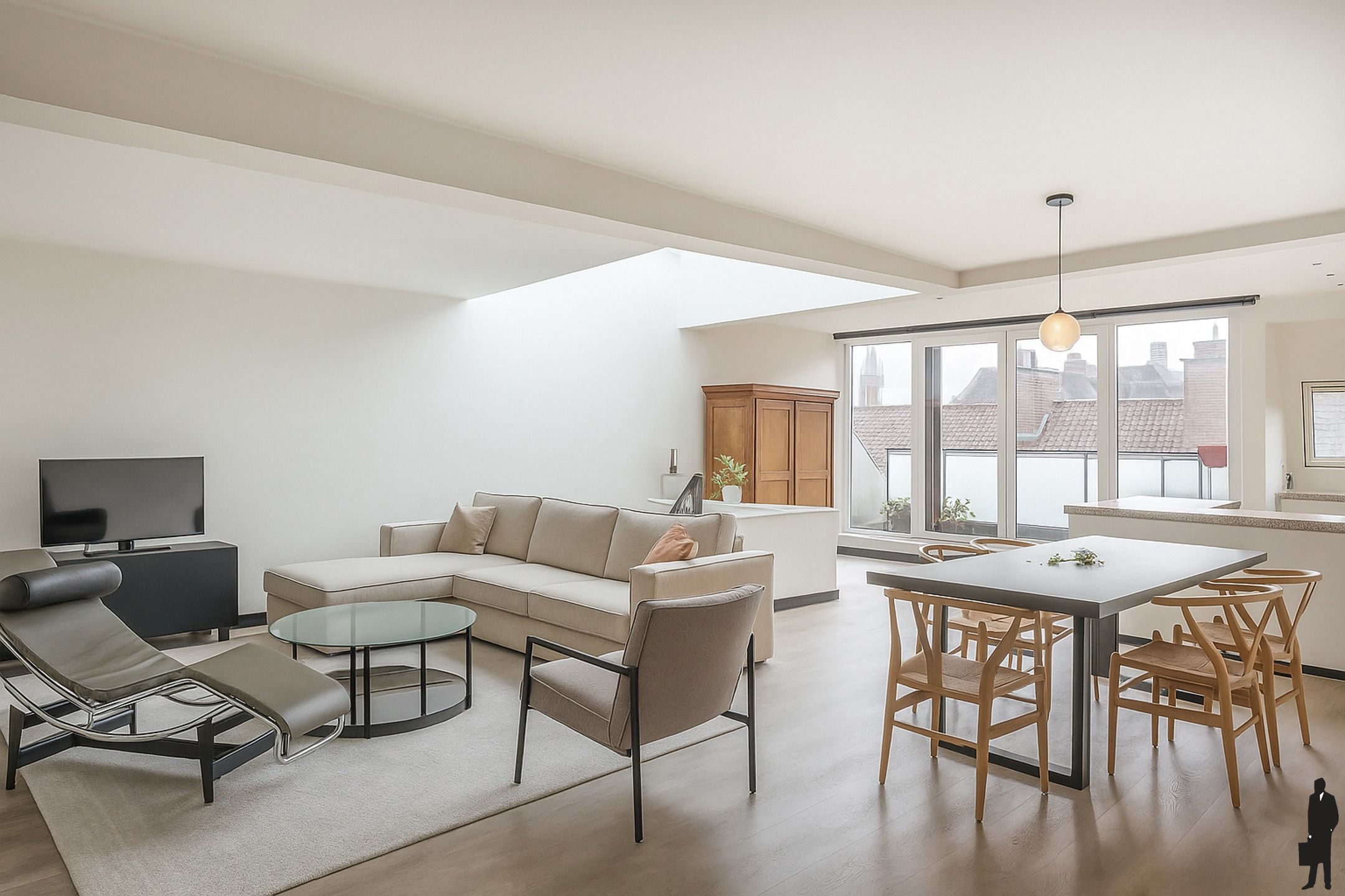 Hoofdfoto van de publicatie: Karaktervol duplex penthouse met charmant terras in historisch Antwerpen