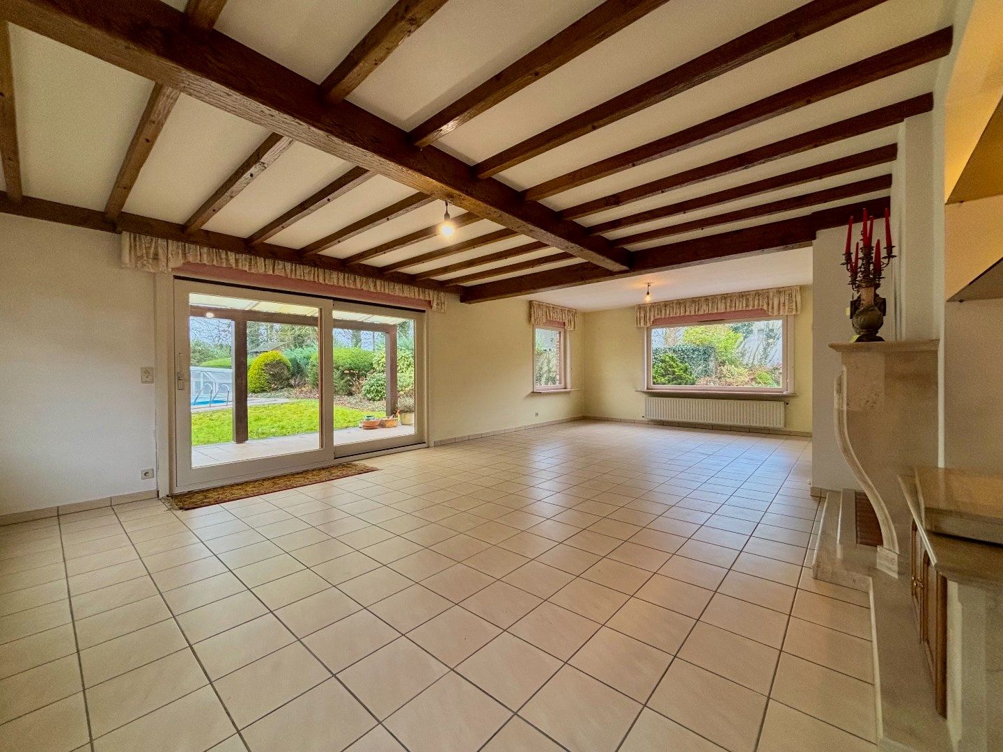 Ruime villa met mooie tuin te Rodeberg (Westouter). Opp 1549m². foto 14