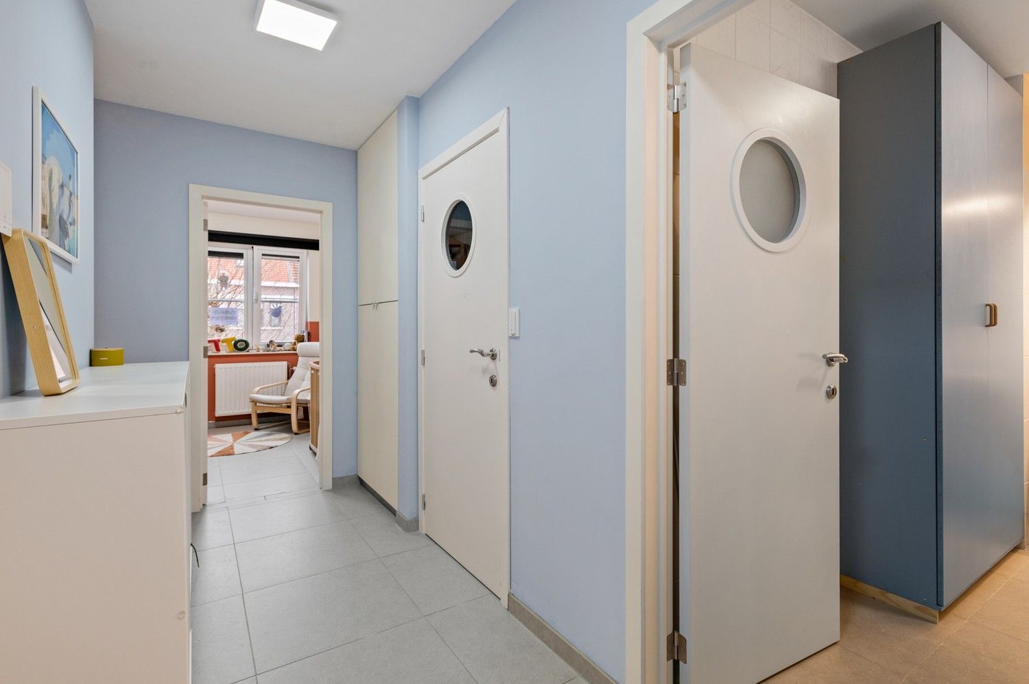 Instapklaar recent appartement met 3 slaapkamers en terras op centrale locatie te Schoten! foto 10