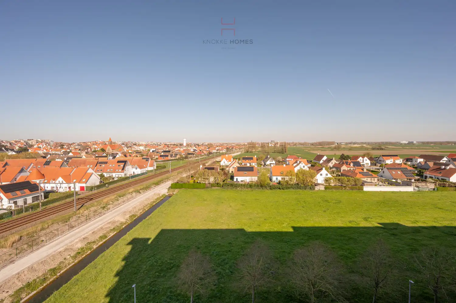 Riant appartement met open zicht over het meer van Duinbergen foto 32