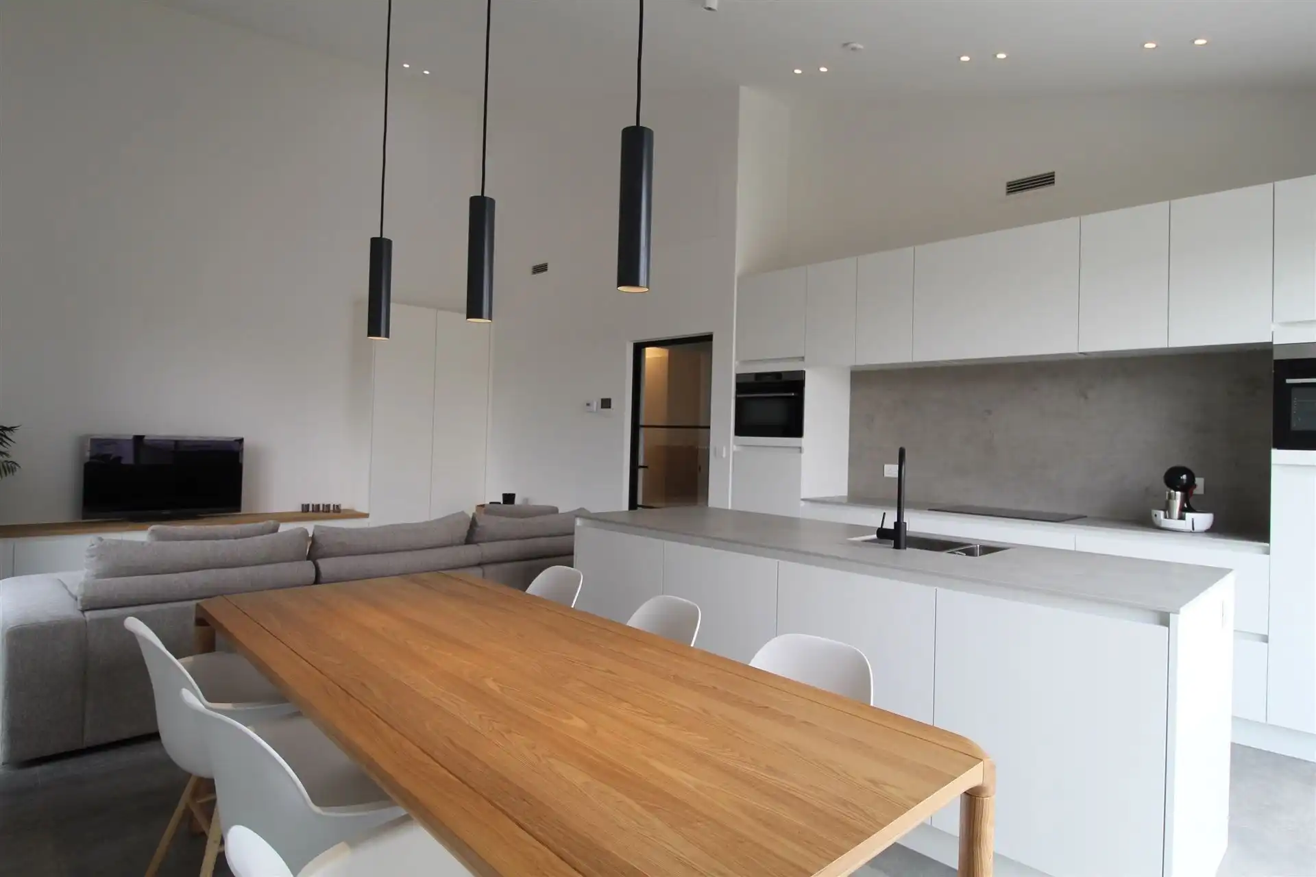 Modern en luxueus penthouse op toplocatie  foto 2