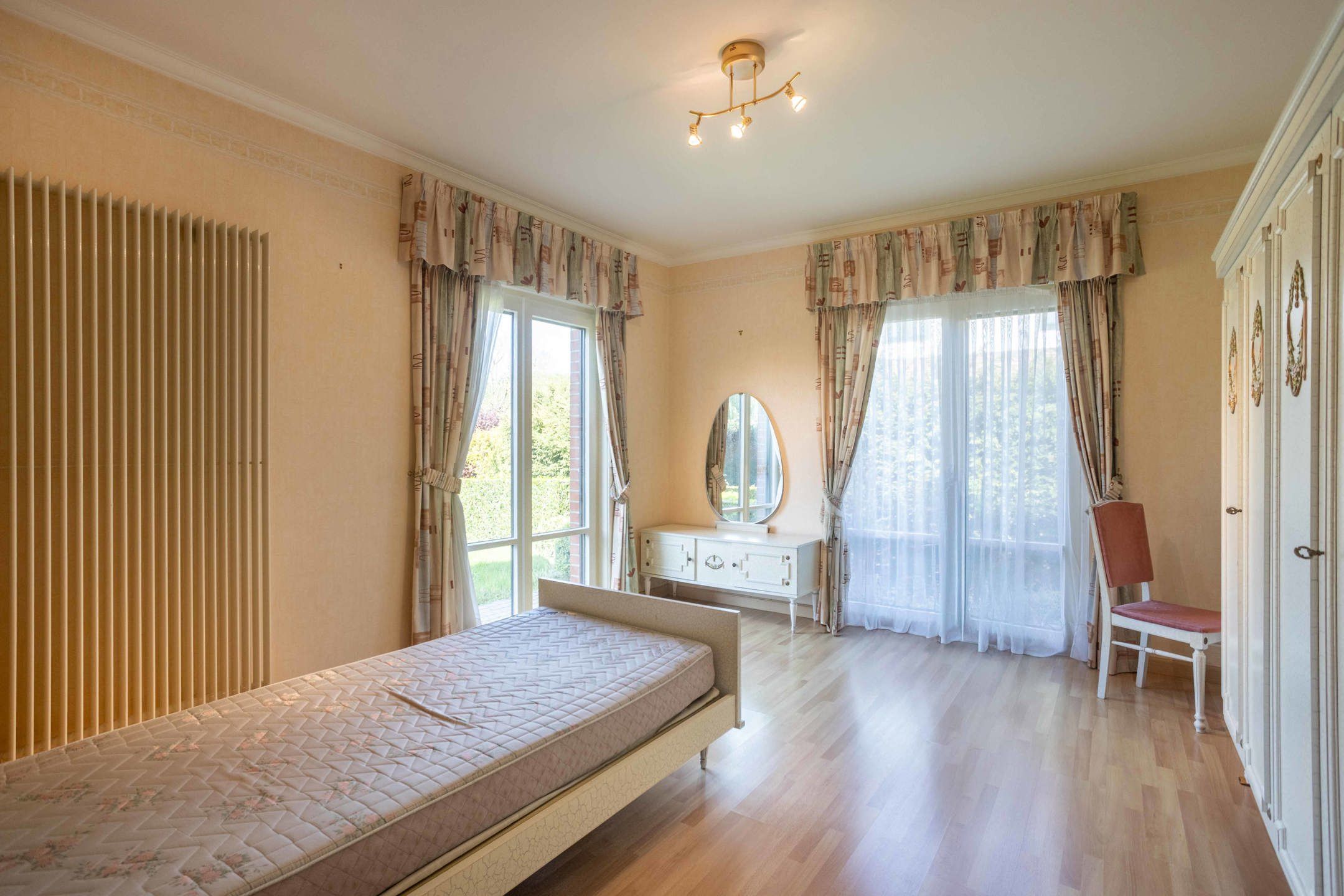 Goed gelegen ruime alleenstaande woning  foto 15