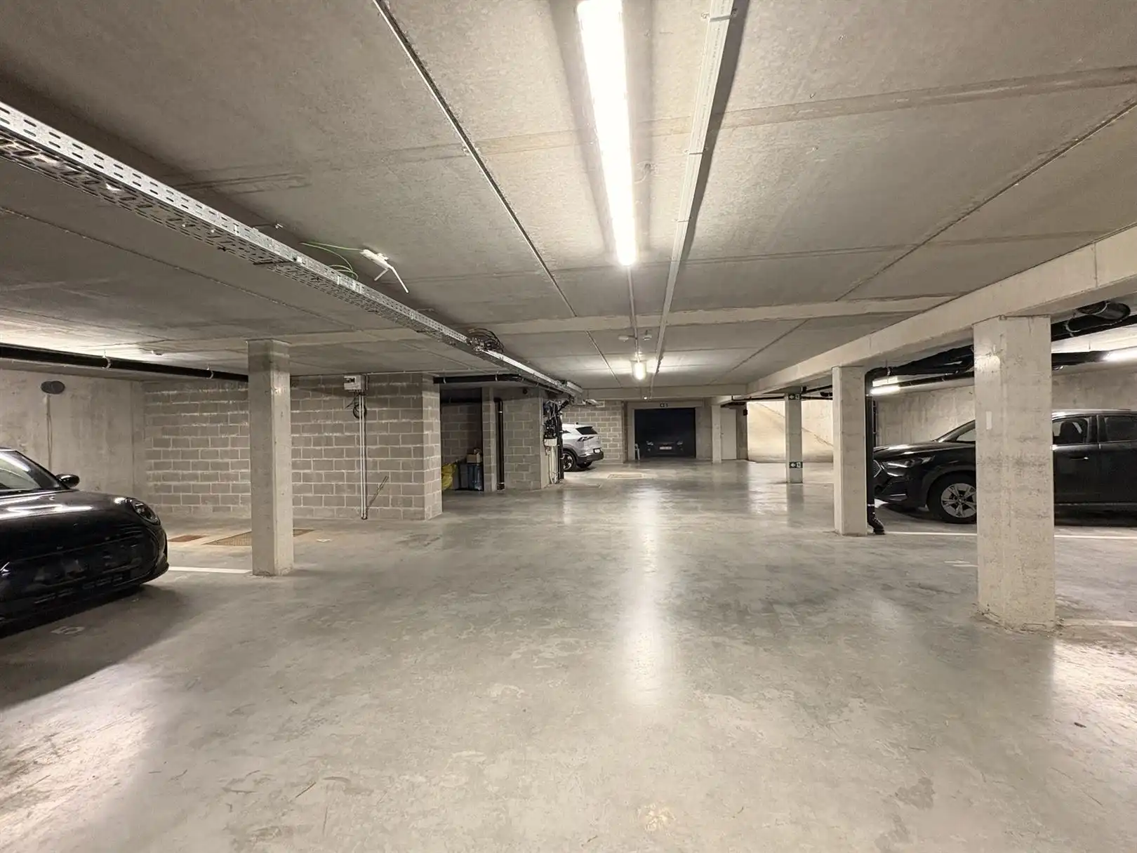 Modern en instapklaar gelijkvloers appartement met terras, tuin en ondergrondse staanplaats in Grembergen foto 16