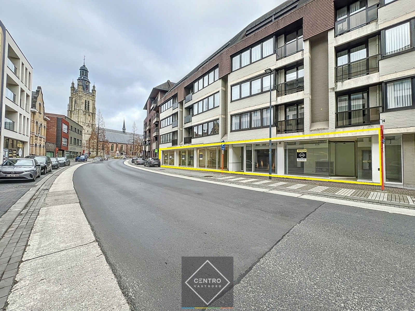 Unieke kantoorruimten van 660m² te Roeselare - dicht bij de Grote Markt aan zeer AANTREKKELIJKE prijs! foto 28