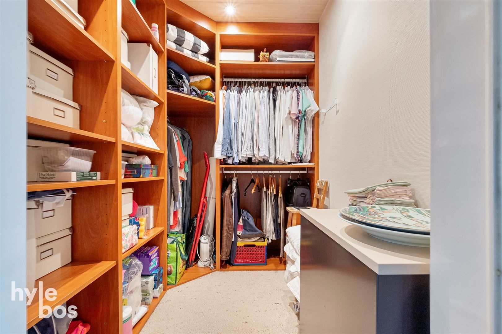 Stijlvolle ruime woning met praktijk & stadstuin foto 18