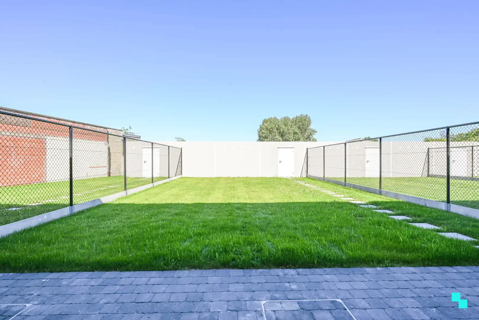 Hedendaagse nieuwbouwwoning nabij centrum foto 21