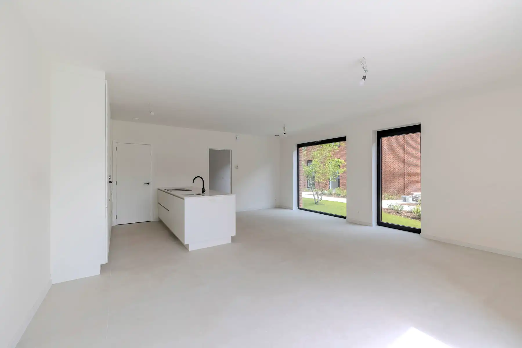 Nieuwbouw woning met 4 slaapkamers foto 9