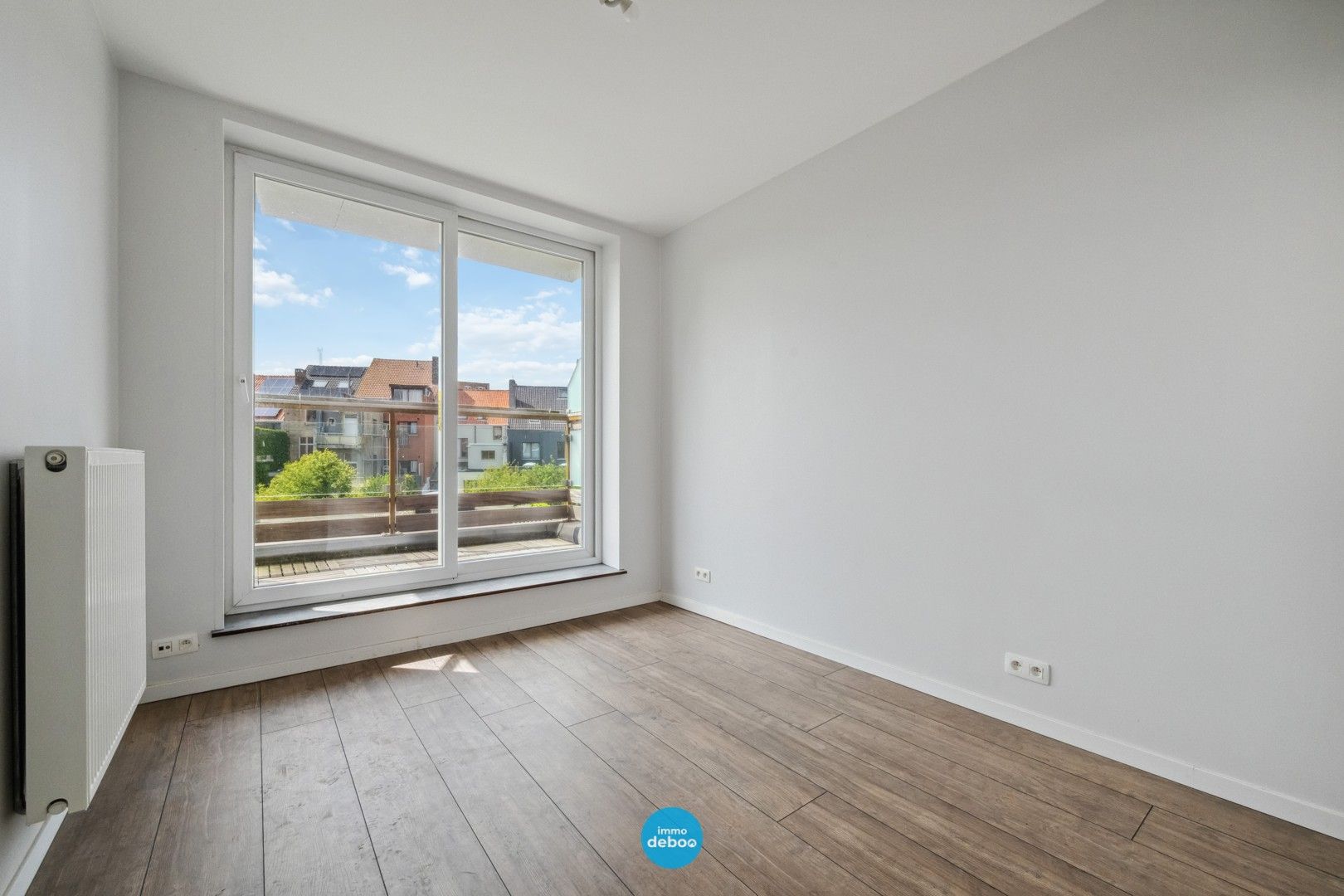 Opbrengsteigendom met ruime werkplaats/garage & 3 units foto 16