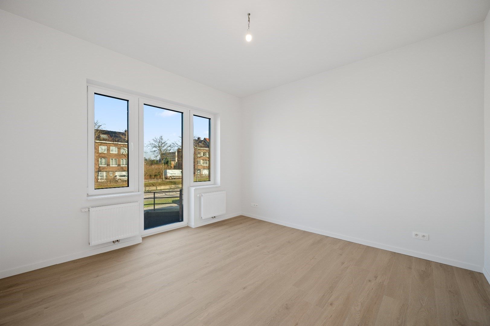 Super energiezuinige herenwoning EPC "A", 4 grote slpk, tuin op het zuiden, autostaanplaats  foto 9