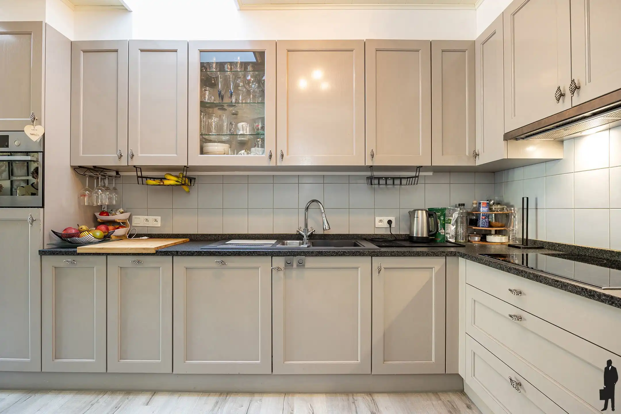 Instapklare woning met 3 slpk &  tuin met achteruitweg foto 5